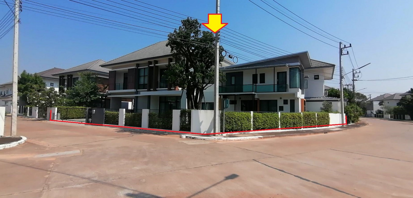 ขายด่วน!!! บ้านเดี่ยว 2 ชั้น+บ้านรับรอง หมู่บ้าน Lake Nakara - คลังบ้าน.Com