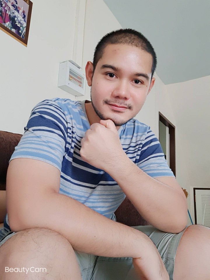 วิทวัส อยู่สบาย