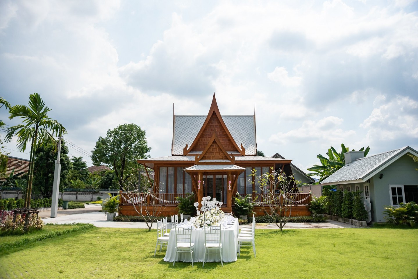 ทินกร รสรื่น